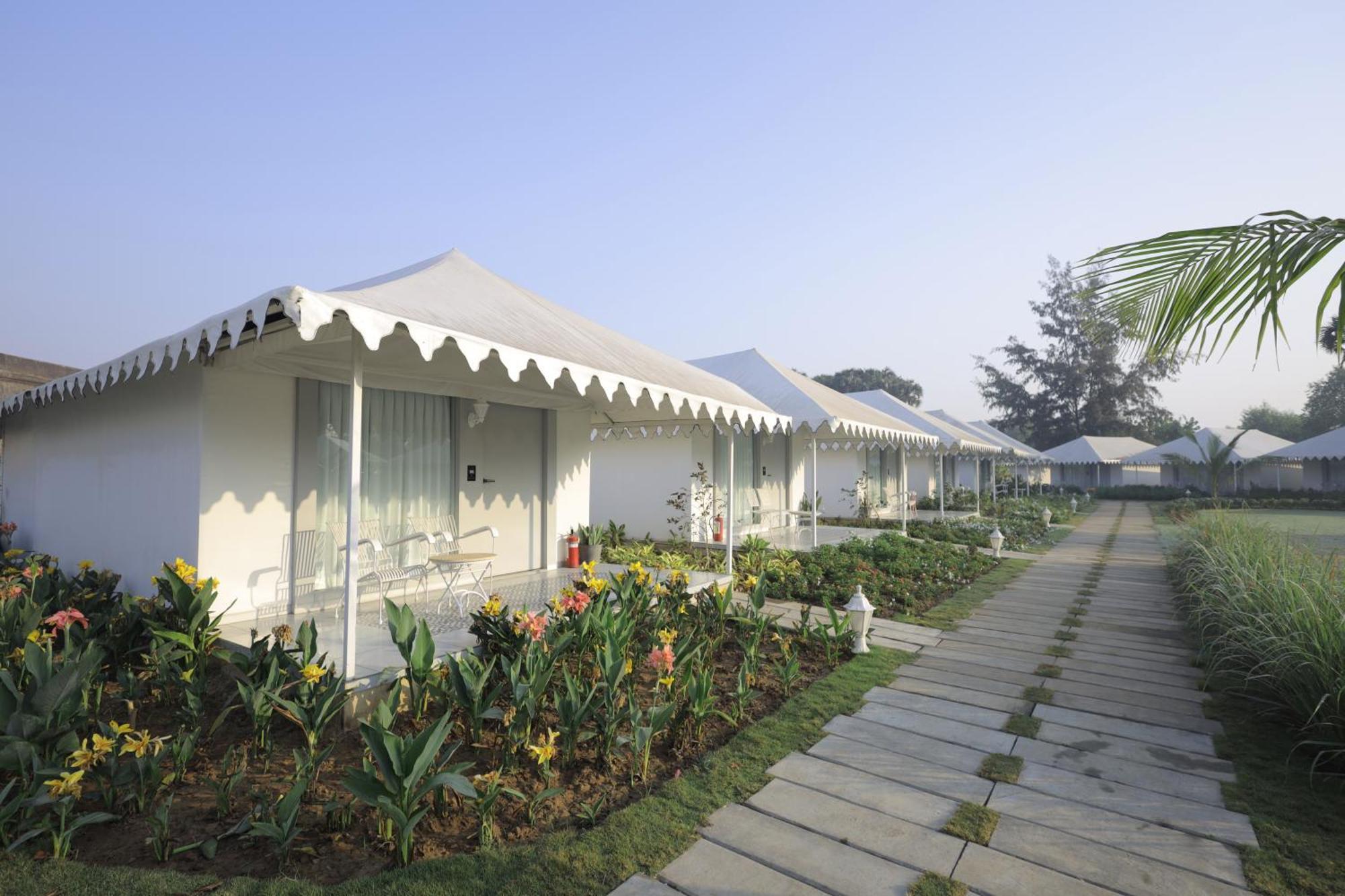 The Fern Seaside Luxurious Tent Resort Daman Exterior photo
